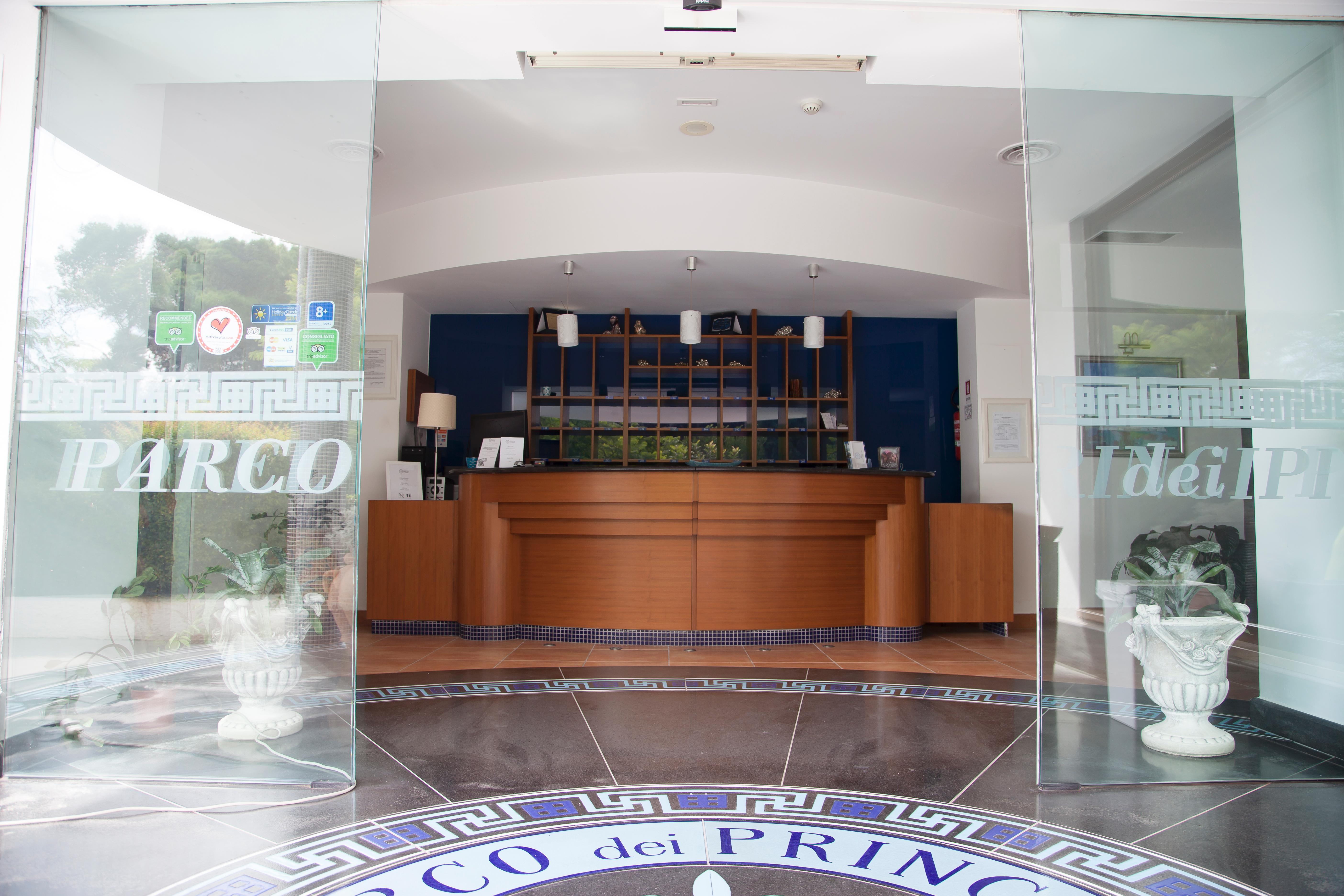 Parco Dei Principi Hotel เพสตุม ภายนอก รูปภาพ